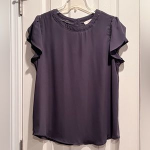 LOFT Crew Neck Cutout Detail Shirt w/ Short Sleeves in Charcoal Gray